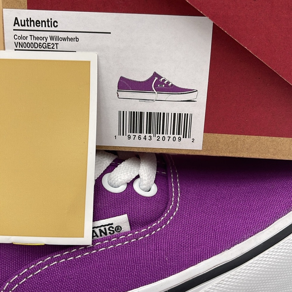 Vans WMNS Purple Canvas Sneakers Waffle Sole Authentic
Color Theory Willow herb - Picture 16 of 16